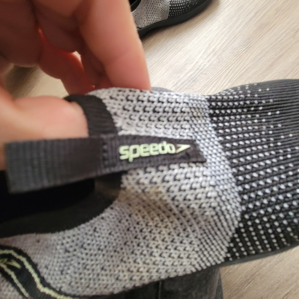 Speedo Kids Water Shoes 4 Black Grey Surfknit Pro Athletic Swim Beach Shoe